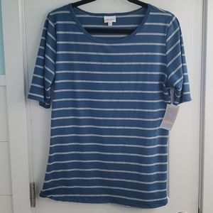 NWT! Lularoe Gigi half sleeve top. Cute, comfy T!